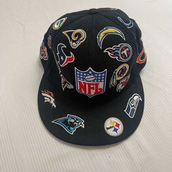 VTG RARE NFL ALL OVER TEAM LOGO REEBOK FITTED HAT CAP One Size Fits All - Picture 1 of 9